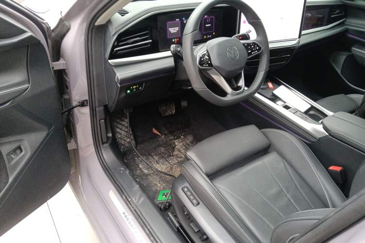 Used Volkswagen Passat 2025 Pro 380TSI Dragon Supreme Edition