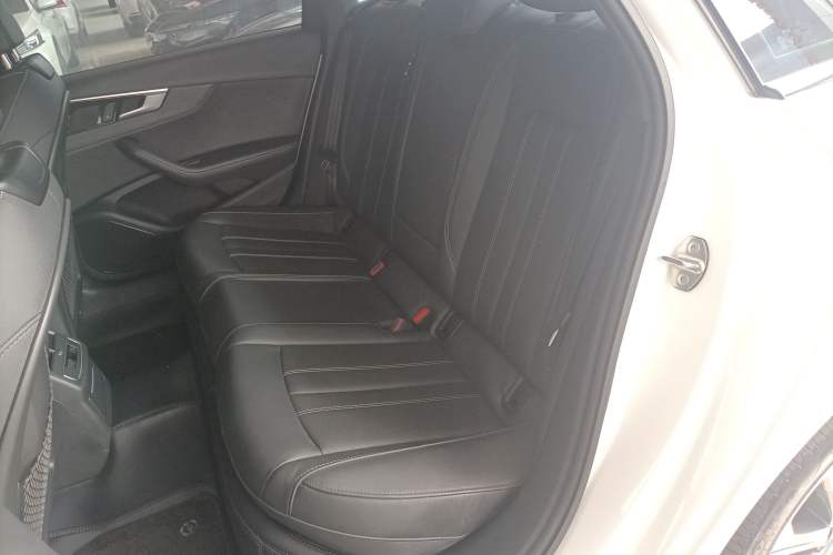 Used Audi A4L 2023 40 TFSI Luxury Dynamic Model