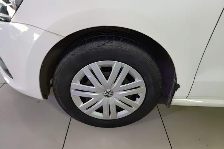 Used Volkswagen Polo 2016 1.4L Manual Fashion Model