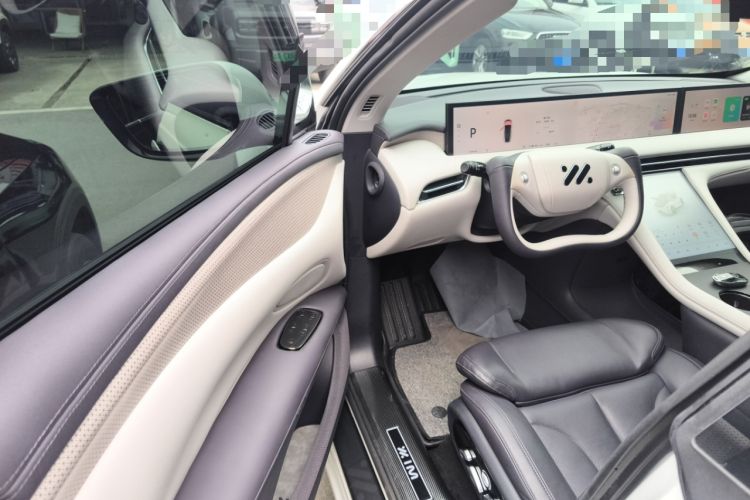 Used  LS7 2023 90 kWh Elite All-Wheel-Drive Version
