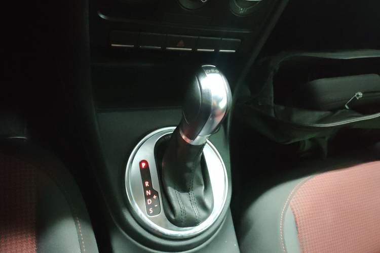 Used Volkswagen Beetle 2014 1.4TSI Fashion Edition
