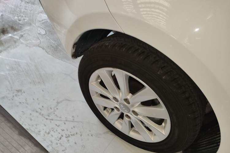 Used Kia K3 2013 1.6L Manual GLS
