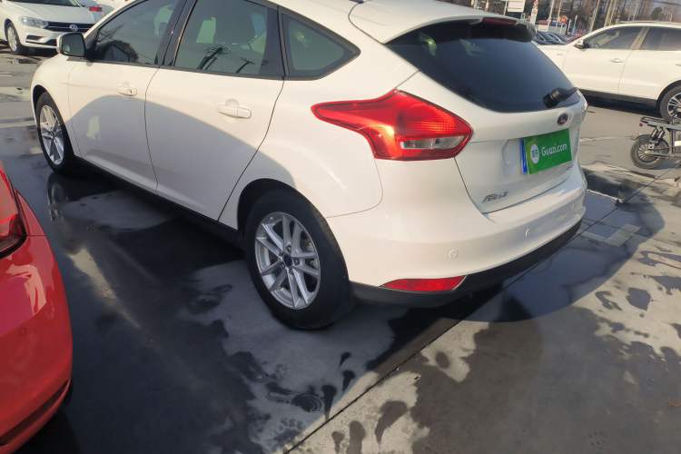 Used Ford Focus 2015 Hatchback 1.6L Automatic Fashion Edition