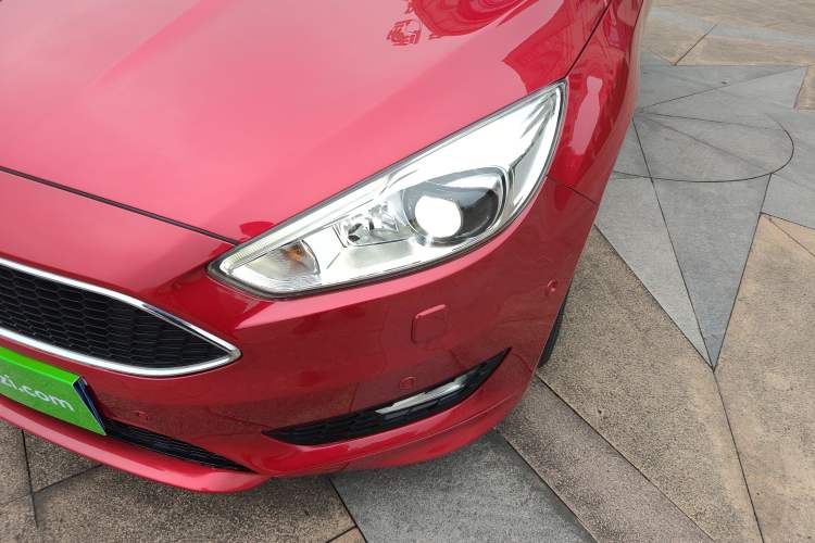 Used Ford Focus 2015 Hatchback EcoBoost 180 Automatic Sport Model