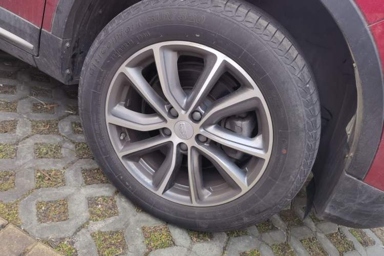 Used Geely Auto Emgrand X7 Sport 2020 1.8TD DCT Two-Wheel Drive Smart Connect 4G-Enabled Version
