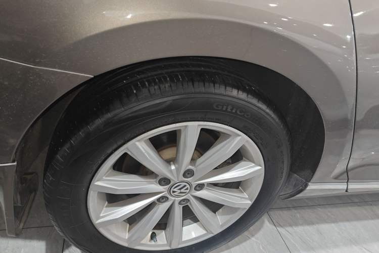 Used Volkswagen Magotan 2018 330TSI DSG Advanced Model
