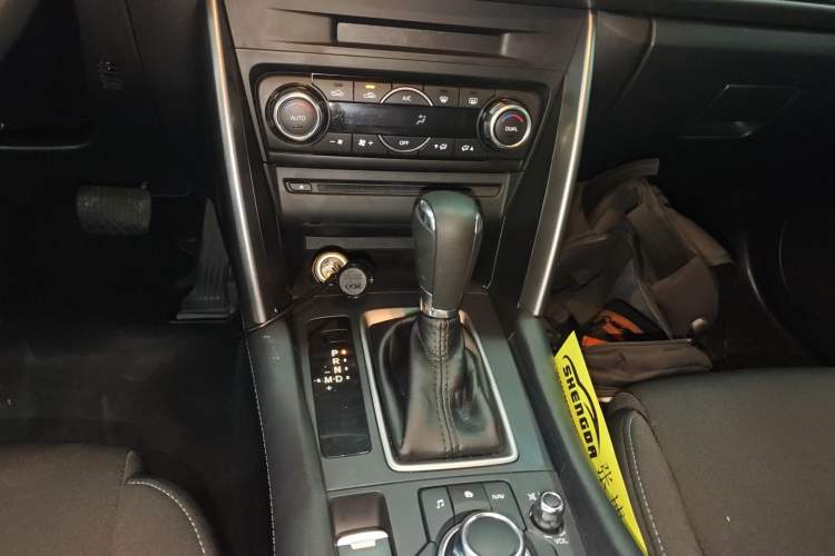 Used Mazda CX-4 2018 2.0L Automatic Two-Wheel Drive Blue Sky Exploration Version China V Standard