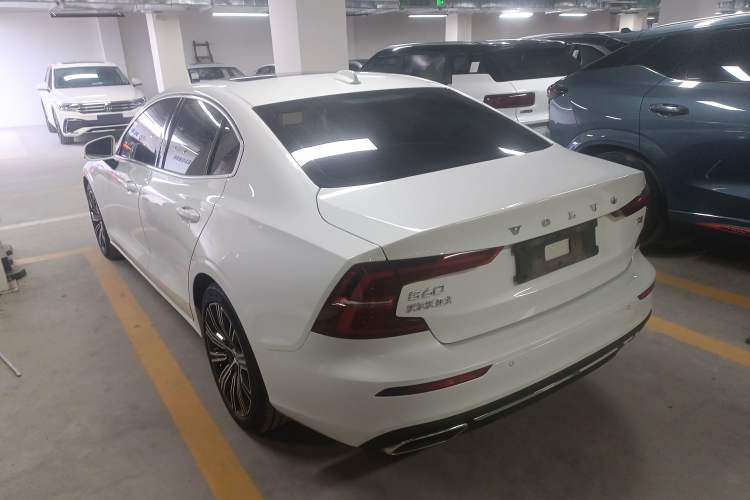 Used Volvo S60 2021 T4 Zhiyuan Luxury Edition