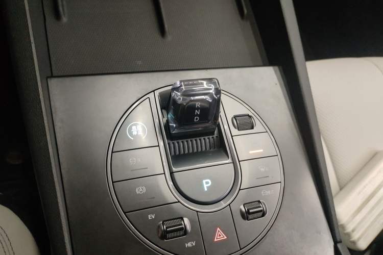 Used BYD Seal 06 New Energy 2024 DM-i 80KM Luxury Model
