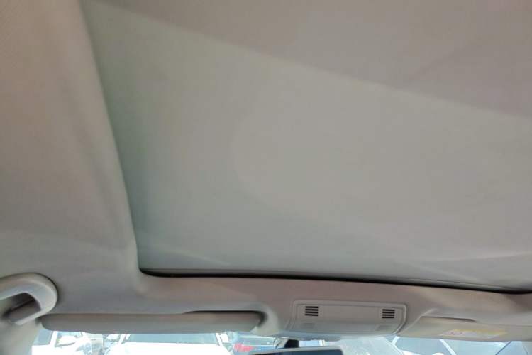 Used Volkswagen Golf Sportsvan 2016 230TSI Automatic Trend Edition
