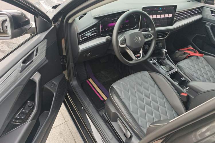 Used Volkswagen Sagitar 2023 300TSI DSG Excellence Edition
