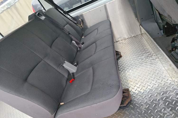 Used JMC Transit 2019 2.8T Commercial Version Short Wheelbase Mid-Roof 6-Seater China VI JX493