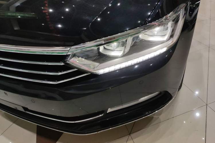 Used Volkswagen Magotan 2019 330TSI DSG Luxury Version China VI Standard
