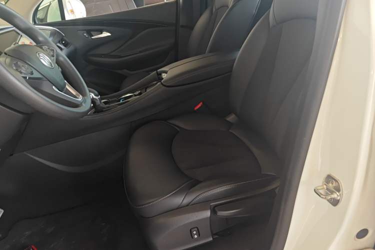 Used Buick Envision 2018 20T Two-Wheel-Drive Leading Model
