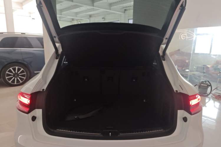 Used Porsche Macan 2024 Macan 2.0T