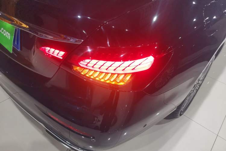 Used Mercedes-Benz E-Class 2022 Second Facelift E 300 L Fashion Edition