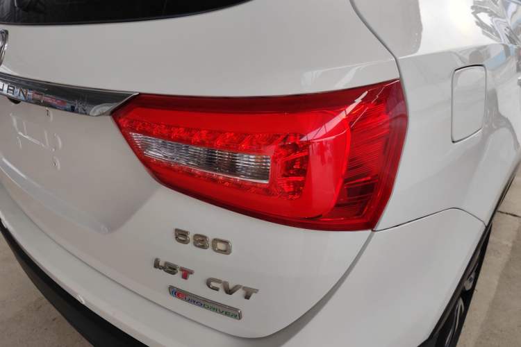 Used Dongfeng Fengon 580 2017 Revised Version 1.5T CVT Luxury Edition
