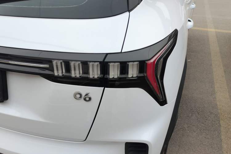 Used Lynk & Co 06 2023 Remix 1.5T Hero
