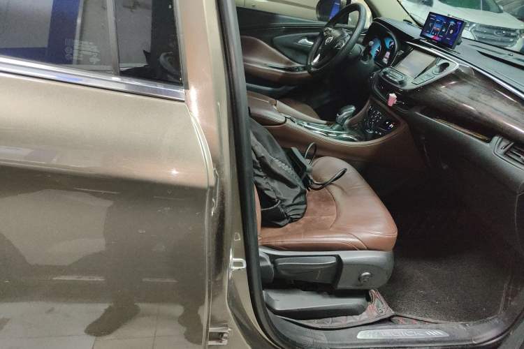 Used Buick Envision 2016 20T Two-Wheel-Drive Elite Model
