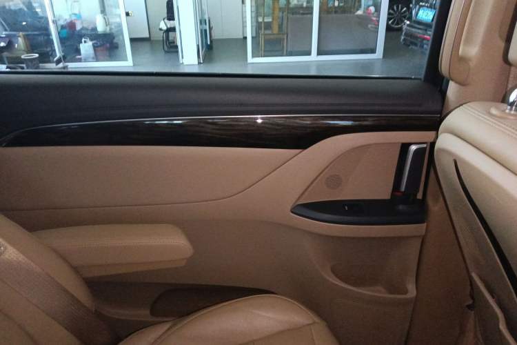 Used Buick GL8 2017 ES 28T Luxury Model China V Standard
