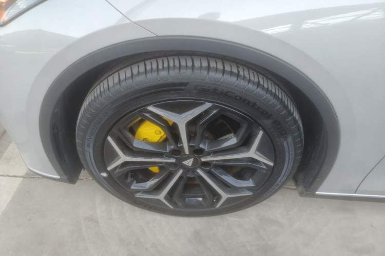 Used  SL03 2023 200Max Range-Extended Version
