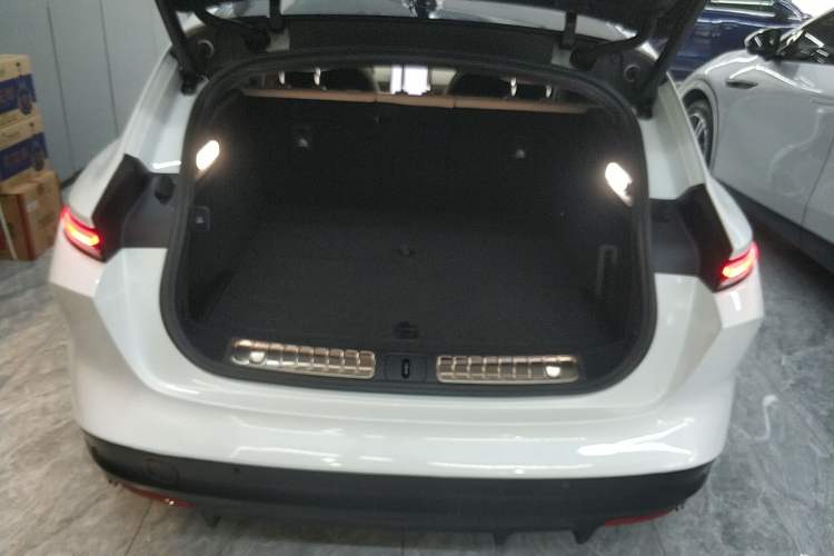 Used Nio ET5T 2024 75kWh Touring
