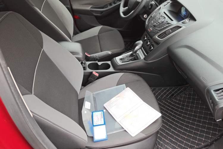 Used Ford Focus 2012 Hatchback 1.6L Automatic Comfort Model
