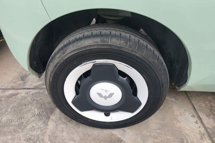 Used Wuling Hongguang MINIEV 2021 Macaron Premium Model – Lithium-NMC
