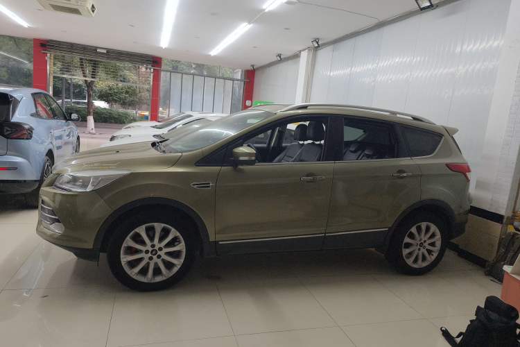 Used Ford Kuga 2015 1.5L GTDi Four-Wheel-Drive Elite Model