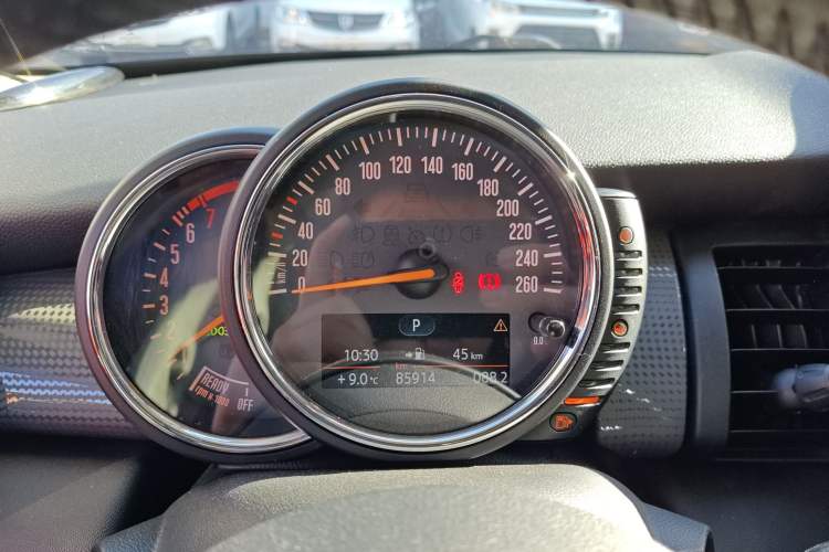 Used  MINI 2016 1.5T COOPER Five-Door Edition
