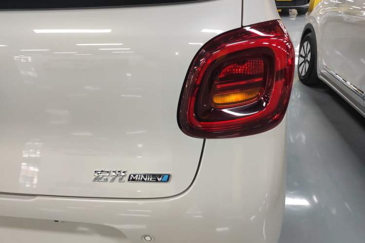 Used Wuling Hongguang MINIEV 2025 Four-Door Version Advanced Edition