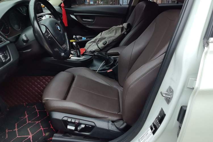 TDK.VehicleDetails.img