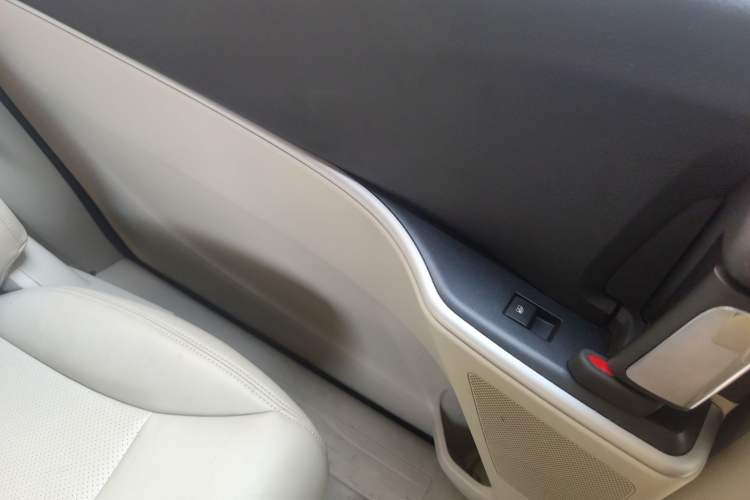 Used Buick GL8 2020 Land Cruiser Executive Class 652T Comfort Model
