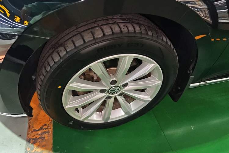 Used Volkswagen Magotan 2019 330TSI DSG Leading Edition China V Standard
