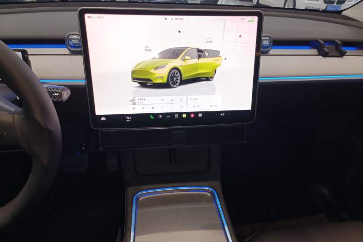 Used Tesla Model Y 2023 Long-Range All-Wheel-Drive Version
