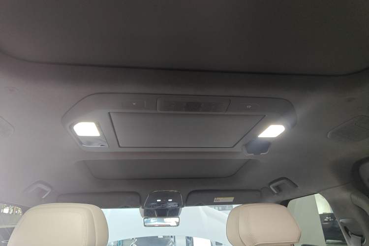 Used Zeekr 009 2024 Six-Seat Executive Version 4WD 108 kWh