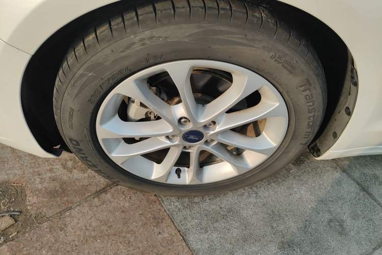 Used Ford Mondeo 2018 EcoBoost 180 Smart Control Fashion Model China VI Standard
