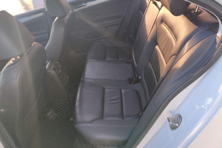 Used Volkswagen Sagitar 2016 230TSI 25th Anniversary Edition
