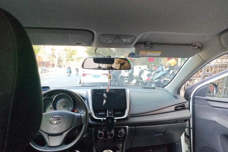 Used Toyota YARiS L 2019 1.5E CVT Dynamic Edition China VI compliant
