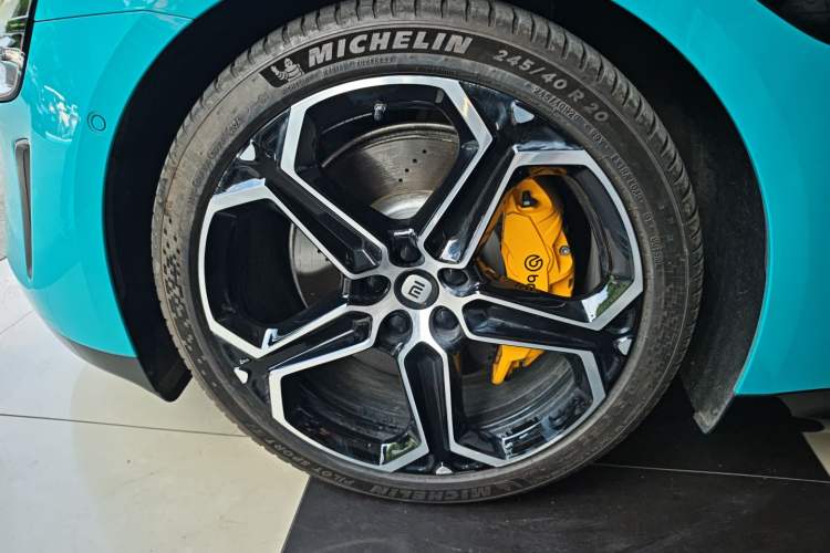 Used  SU7 2024 Four-Wheel Drive Ultra-Long Range Advanced Intelligent Driving Max Edition
