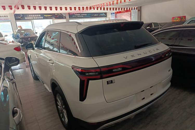 Used Venucia Star 2020 260T Automatic 48V Mild Hybrid Turbocharged Star Edition