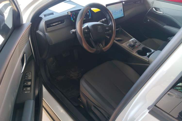 Used BYD Qin PLUS 2025 DM-i Smart Drive 55KM Leading Model