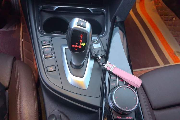 Used BMW 3 Series 2019 320Li Fashion Model
