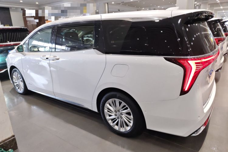 Used Buick Century 2025 2.0T Seven-Seater Yinshi Edition
