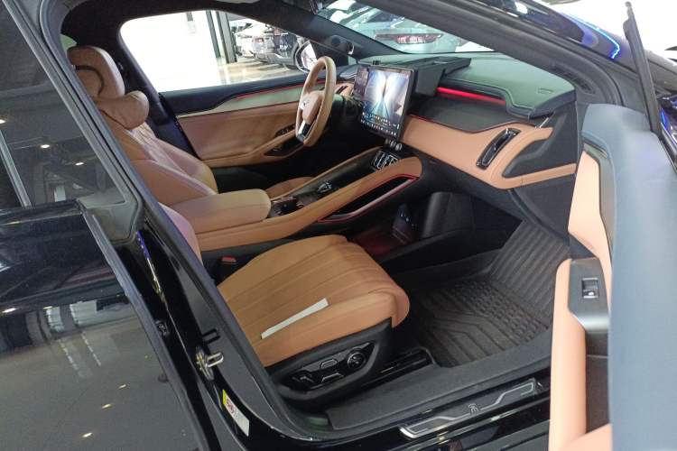 Used BYD Song L EV 2024 550 km Excellence Version