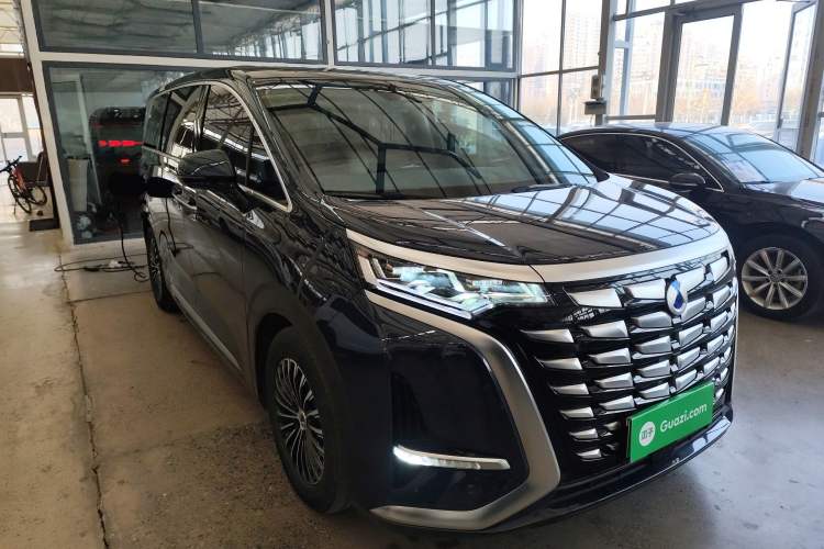 Used Denza D9 2022 DM-i 970 Four-Wheel Drive Prestige Model