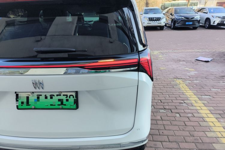 Used Buick GL8 New Energy 2024 Lu Zun Deluxe Edition 7-Seater
