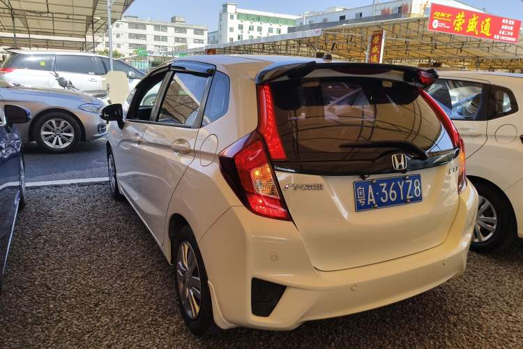 Used Honda Fit 2016 1.5L LXS CVT Comfort Sunroof Version
