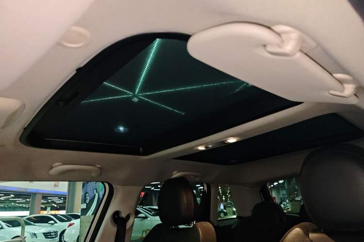 Used  MINI 2015 1.5T COOPER Excitement Five-Door Edition
