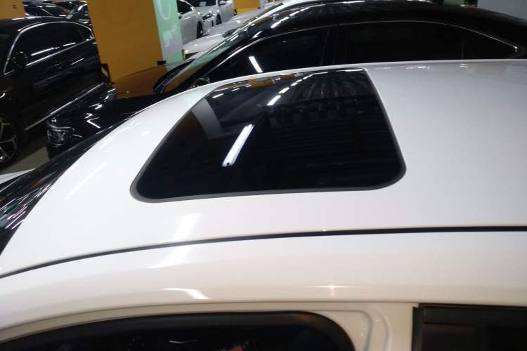 Used Toyota Levin 2023 Smart Electric Hybrid Dual-Engine 1.8L Sport Edition